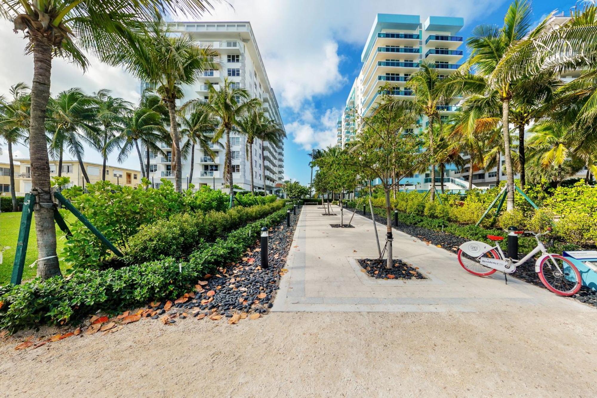 レジデンス イン マイアミビーチ サーフサイド Surfside エクステリア 写真